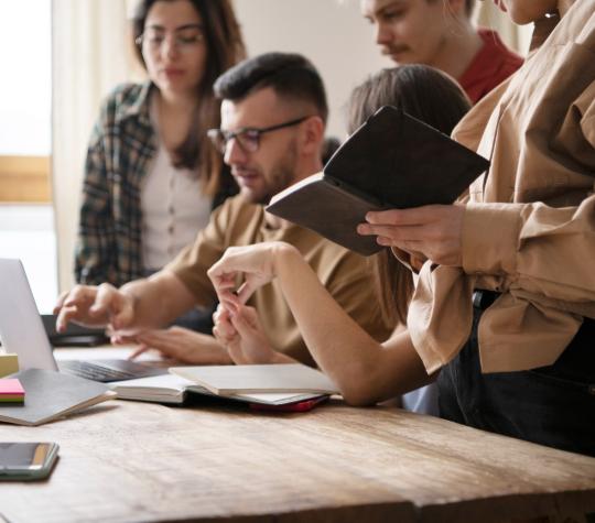 Edukacja i szkolenia